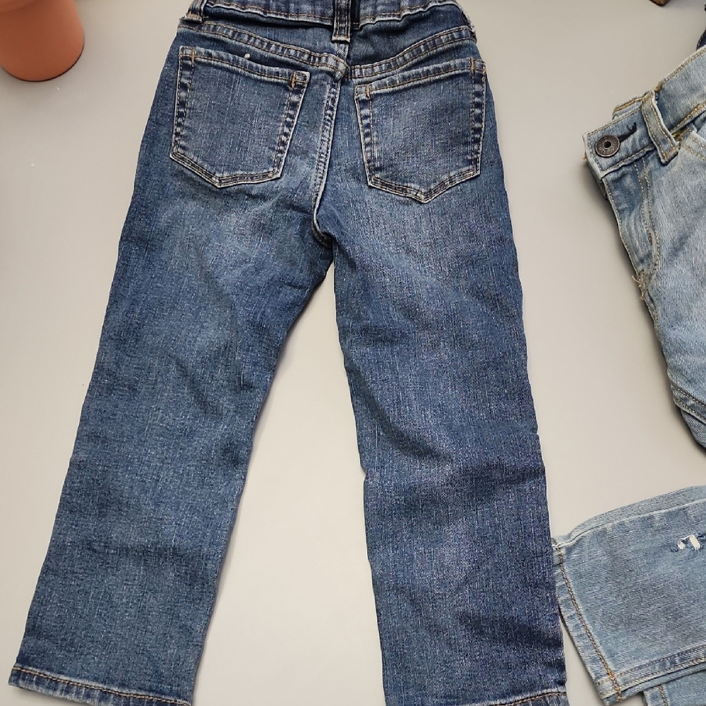 Adustable Bundle Dark and Light Blue  Jeans with Floral Patch - Picture 5 of 8